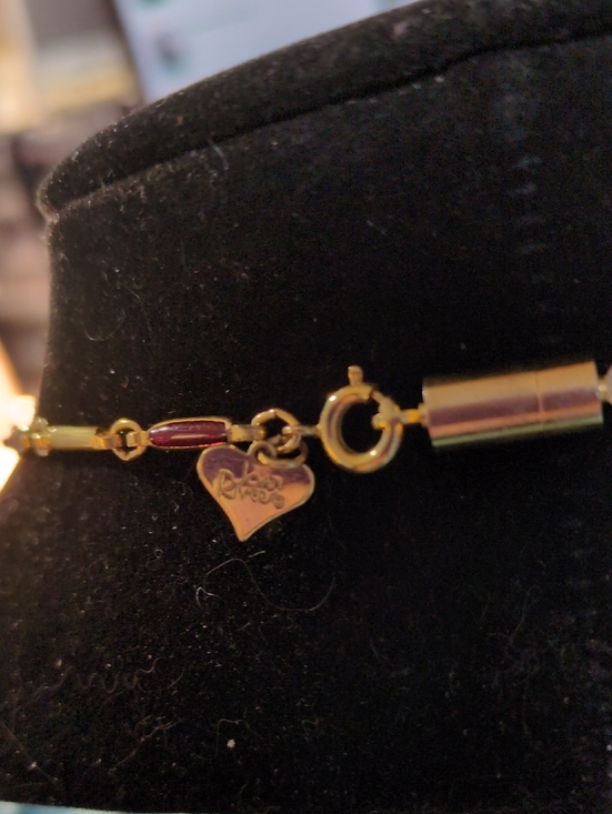 Vintage Joan Rivers Heart Charm Necklace and Earrings Set - Picture 10 of 11